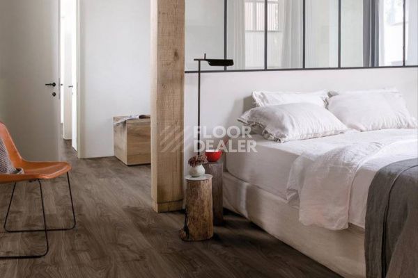 Плитка ПВХ Quick Step Livyn Balance Click ДУБ КОТТЕДЖ ТЕМНО-КОРИЧНЕВЫЙ BACL40027 фото 1 | FLOORDEALER